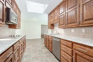 6807 Anglebluff Cir, Dallas, TX 75248 - Photo 16