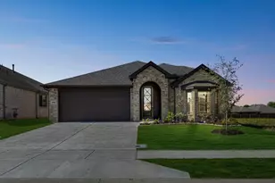 1040 Nighthawk Trl, Alvarado, TX 76009 - Photo 2