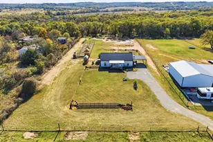 2225 J E Woody Rd, Springtown, TX 76082 - Photo 26