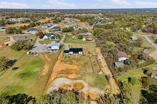 2225 J E Woody Rd, Springtown, TX 76082 - Photo 28