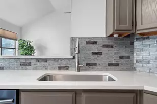 1601 Autumn Breeze Ln, Lewisville, TX 75077 - Photo 12