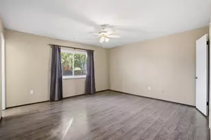 6520 Yarmouth Ave, North Richland Hills, TX 76182 - Photo 10