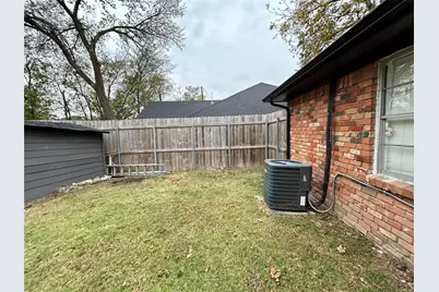 1300 Develon Drive, Mesquite, TX 75149 - Photo 16