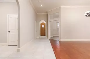 2811 Meadowside Dr, McKinney, TX 75071 - Photo 2