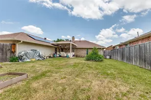 1513 Silverleaf Dr, Carrollton, TX 75007 - Photo 12