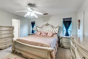 1513 Silverleaf Dr, Carrollton, TX 75007 - Photo 10