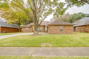 2637 Surrey Woods Rd, Flower Mound, TX 75028 - Photo 1