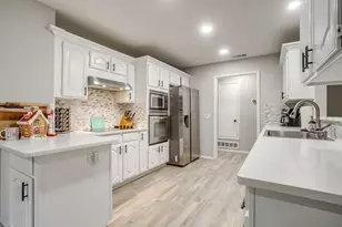 2637 Surrey Woods Rd, Flower Mound, TX 75028 - Photo 10