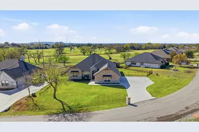 1801 Rockview Drive, Granbury, TX 76049 - Photo 2