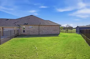 1801 Rockview Dr, Granbury, TX 76049 - Photo 36