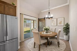 2306 Creek Dr, Granbury, TX 76048 - Photo 12