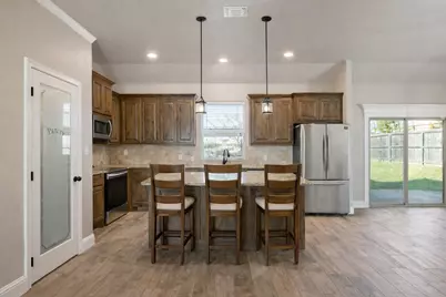 2306 Creek Drive, Granbury, TX 76048 - Photo 6