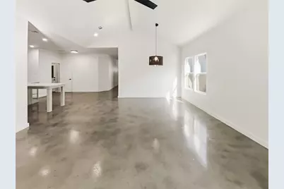 1906 Avenue B, Fort Worth, TX 76104 - Photo 4