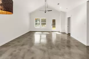 1906 Avenue B, Fort Worth, TX 76104 - Photo 2