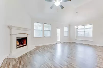 421 Bentley Drive, Midlothian, TX 76065 - Photo 8