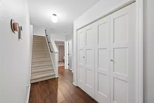 912 S Old Orchard Ln, Lewisville, TX 75067 - Photo 8