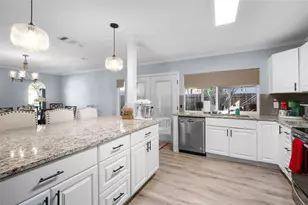 2038 Rose Hill Rd, Carrollton, TX 75007 - Photo 12