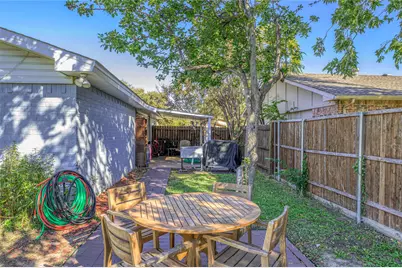 2038 Rose Hill Road, Carrollton, TX 75007 - Photo 34