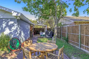 2038 Rose Hill Rd, Carrollton, TX 75007 - Photo 34