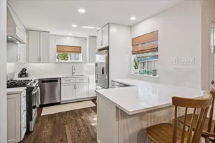 821 Peavy Rd, Dallas, TX 75218 - Photo 2