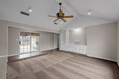 3900 Green Valley Drive, Waco, TX 76710 - Photo 16