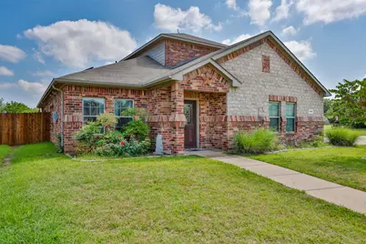 1800 Silver Oaks Drive, Gainesville, TX 76240 - Photo 1
