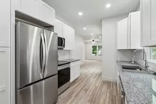 2904 Valentine St, Dallas, TX 75215 - Photo 10