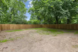 2904 Valentine St, Dallas, TX 75215 - Photo 26