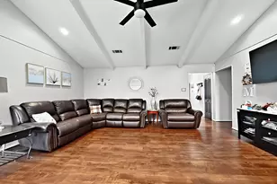 5016 St Lawrence Rd, Fort Worth, TX 76103 - Photo 4