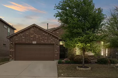 15816 Oak Pointe Drive, Fort Worth, TX 76177 - Photo 2
