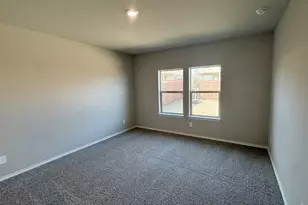 705 Shaded Grv Dr, Denton, TX 76259 - Photo 4