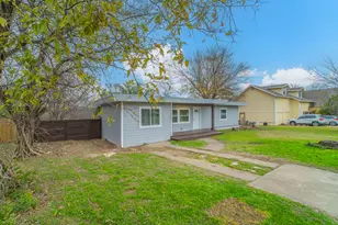 1704 Hillside Dr, River Oaks, TX 76114 - Photo 22