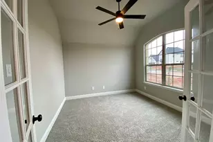 530 Aldred St, Greenville, TX 75401 - Photo 4