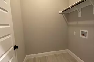 530 Aldred St, Greenville, TX 75401 - Photo 8