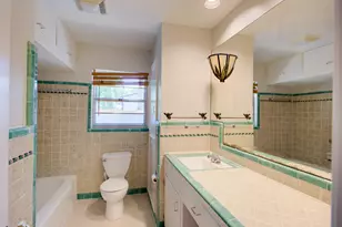 942 Bridget Ln, Dallas, TX 75218 - Photo 14