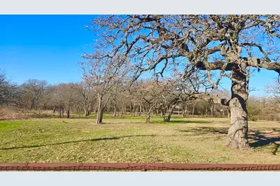 6085 Autumn Breeze Circle, Fort Worth, TX 76140 - Photo 8