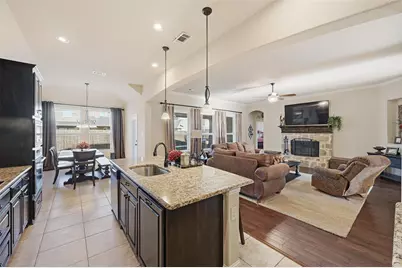 1756 Laramie Lane, Burleson, TX 76028 - Photo 14