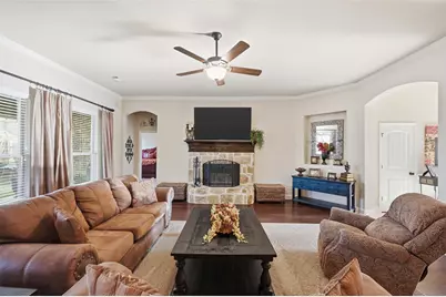 1756 Laramie Lane, Burleson, TX 76028 - Photo 10
