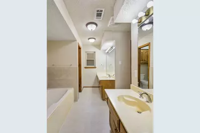 2505 Club Meadow Drive, Garland, TX 75041 - Photo 16