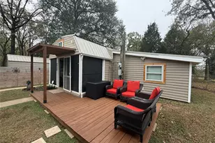 7122 Blackhawk Dr, Mabank, TX 75156 - Photo 2