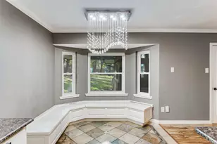 102 Hillside Dr W, Burleson, TX 76028 - Photo 12