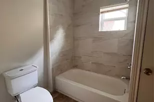 2928 Bomar Ave, Fort Worth, TX 76103 - Photo 10