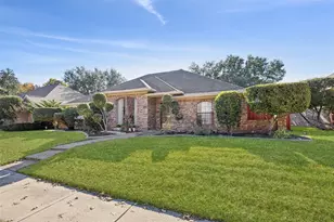 2918 Grand Oak Dr, Garland, TX 75044 - Photo 2