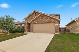 445 Pollyann Trl, Fort Worth, TX 76052 - Photo 2
