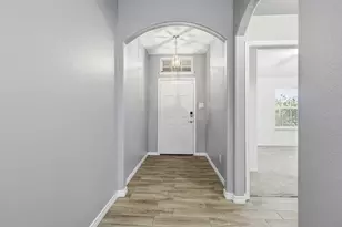 445 Pollyann Trl, Fort Worth, TX 76052 - Photo 4