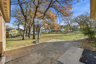 3100 Eastridge Dr, Haltom City, TX 76117 - Photo 22