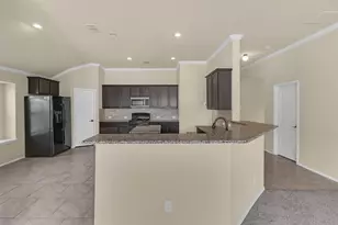 374 Coral Vine Ln, Burleson, TX 76028 - Photo 16