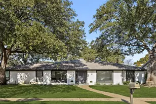 4223 Boca Bay Dr, Dallas, TX 75244 - Photo 1