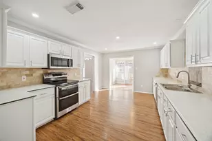 1403 Signet Dr, Euless, TX 76040 - Photo 10