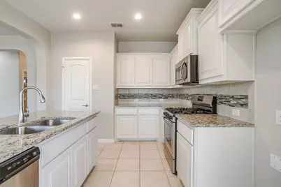 9132 Stormcrow Drive, Fort Worth, TX 76179 - Photo 8